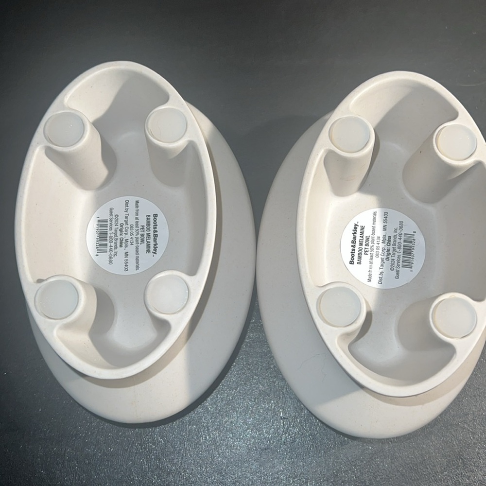 Boots and Barkley pet food/water dishes. Elevated cat and dog bowl
2/$20 - Picture 3 of 4